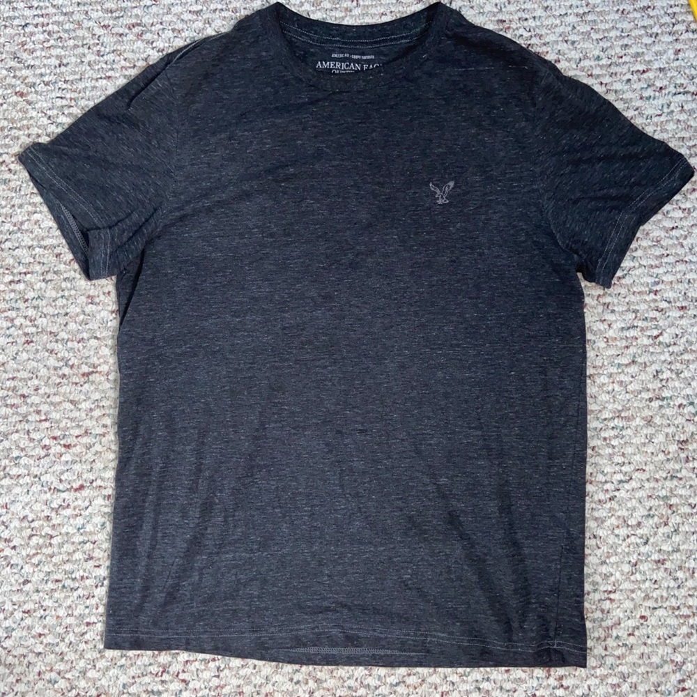 🛍3/30 American eagle men’s shirt